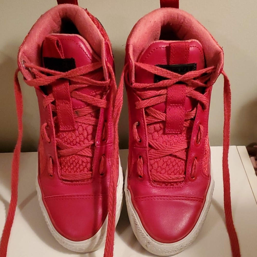 Red Converse All Stars - Mids